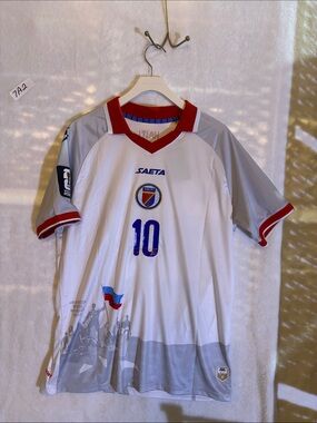 Haiti large Jersey  NWT